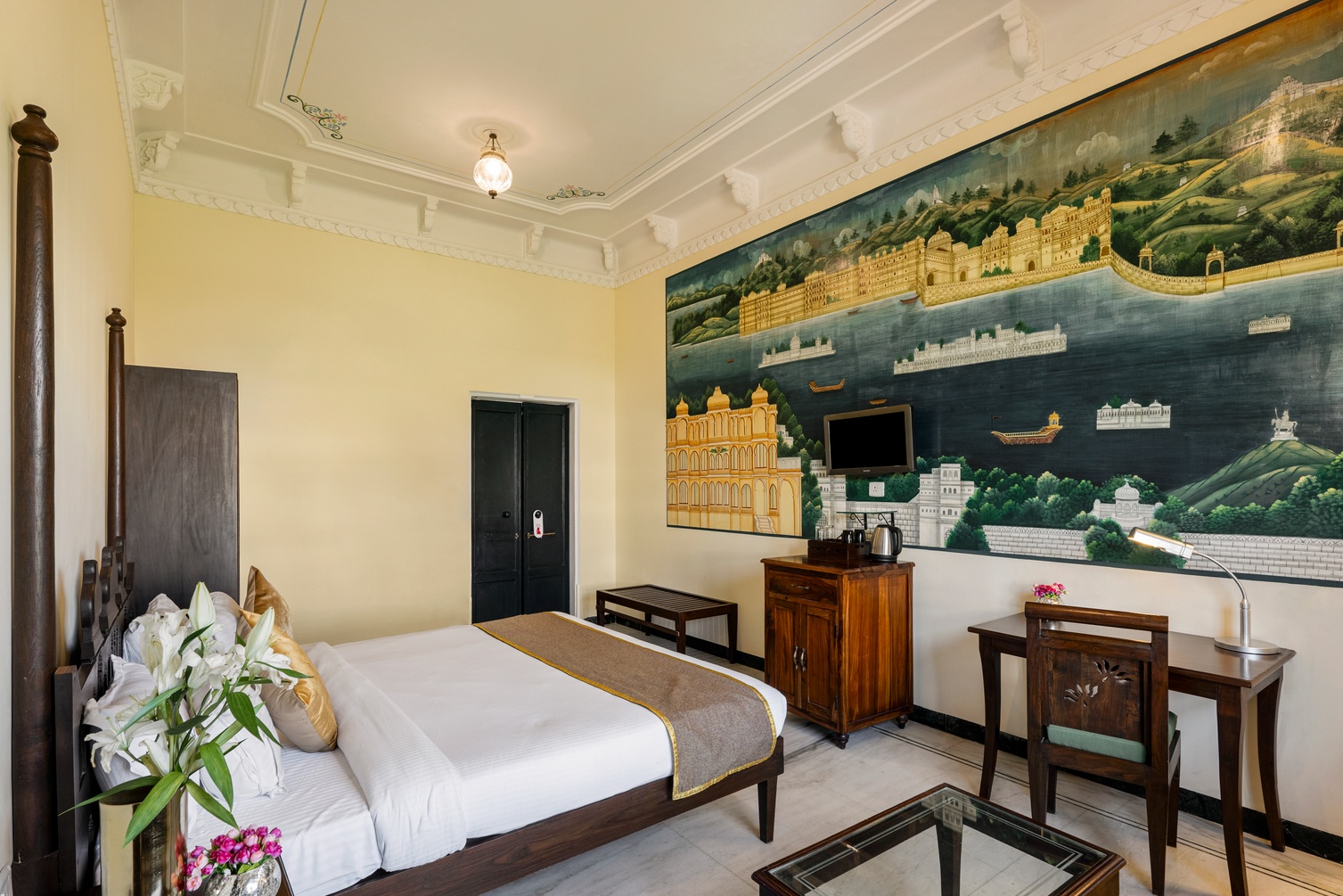Heritage Suite at Sterling Jaisinghgarh - Udaipur - Photo 1